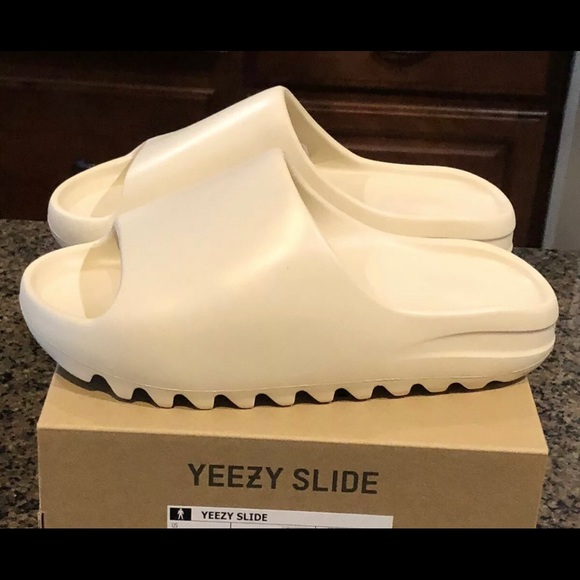 yeezy slides $60